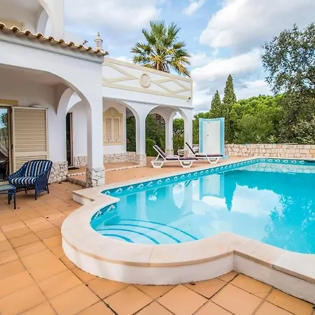 Stunning 3-Bed Villa In Albufeira Willa Albufeira