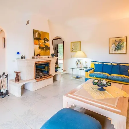 Willa Stunning 3-Bed Villa In Albufeira Albufeira